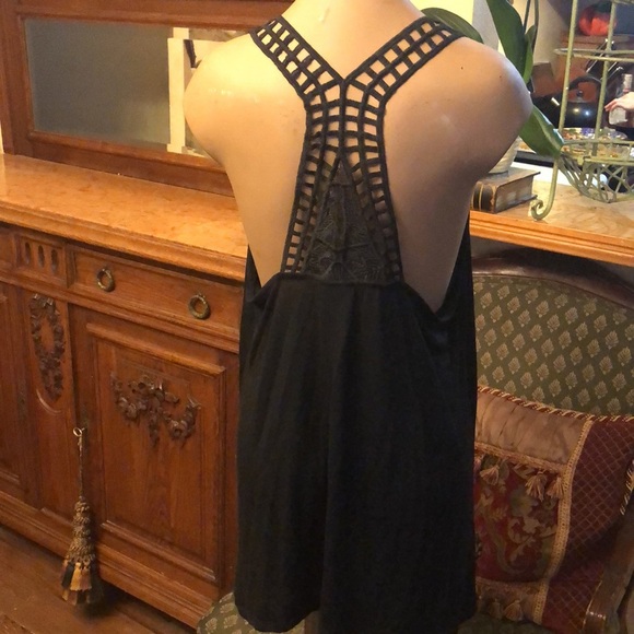 Jerry Leigh Disney Aladdin A Whole New World crochet strap tank top - Picture 3 of 3